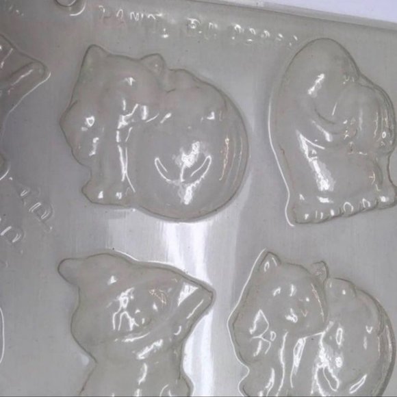 Plastic Craft Candy Mold Halloween Ghost Witch Cat Jack O Lantern - Picture 3 of 3